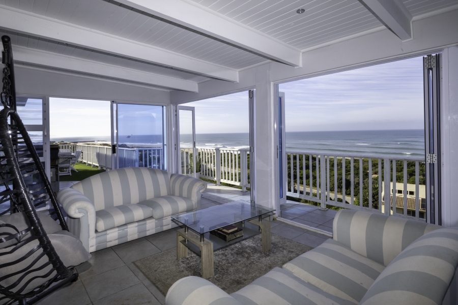 11 Bedroom Property for Sale in West Beach Eastern Cape